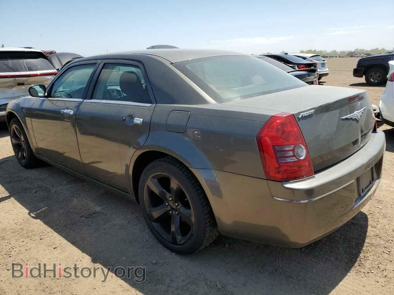 2010 CHRYSLER 300 - VIN: 2C3CA4CD7AH132335 - Фото 2