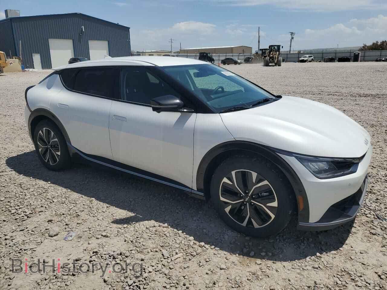 2022 KIA EV6 LIGHT - VIN: KNDC3DLC7N5060949 - Photo 4
