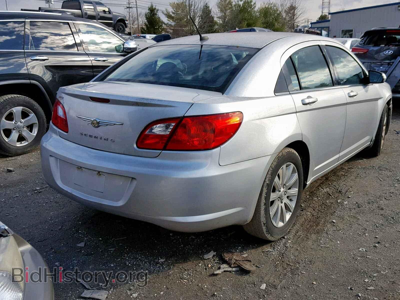 2010 CHRYSLER SEBRING - VIN: 1C3CC5FBXAN185273 - Фото 4
