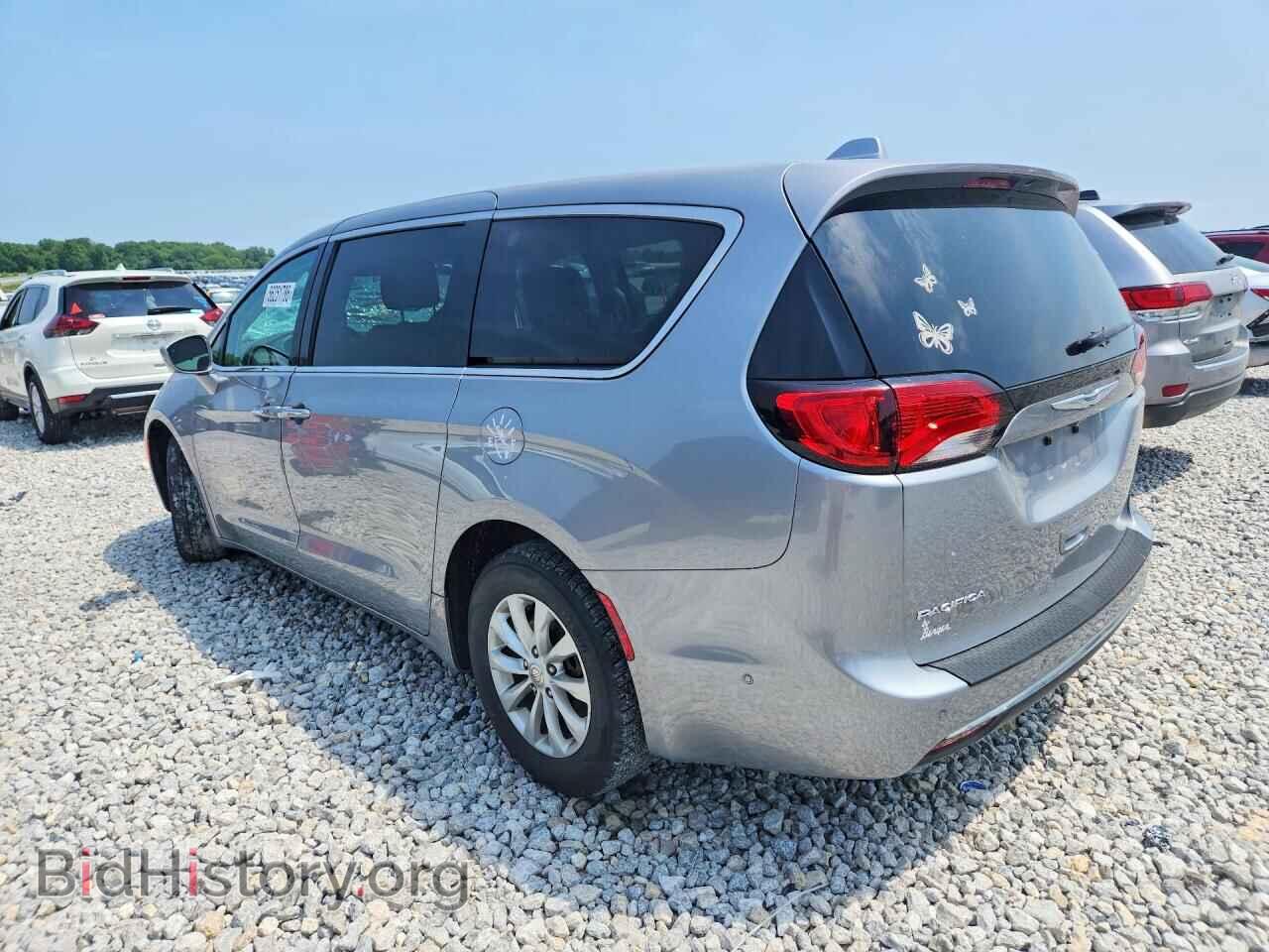 2019 CHRYSLER PACIFICA - VIN: 2C4RC1FG0KR559436 - Фото 2