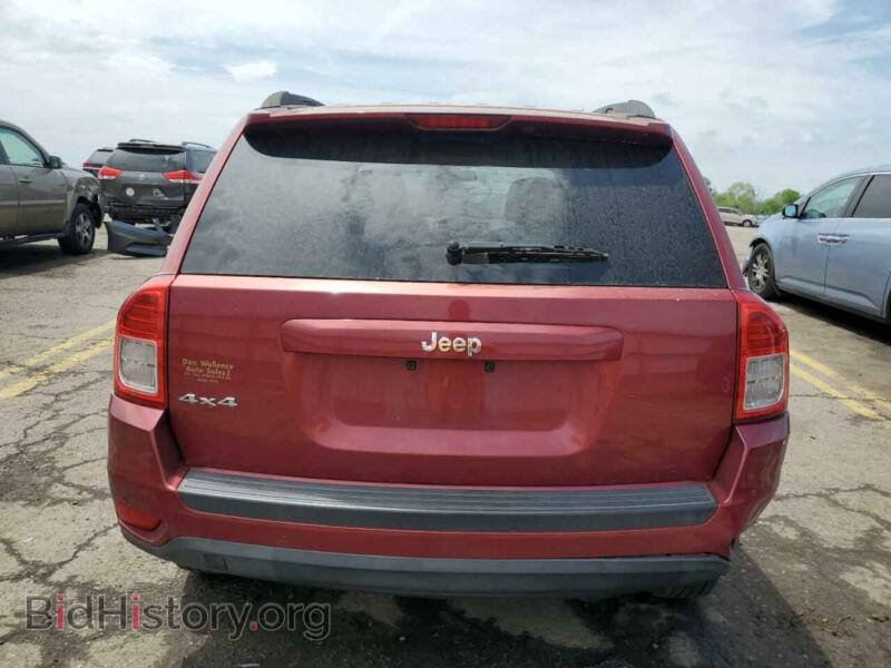 2011 Jeep COMPASS (VIN 1J4NF1FB7BD134979) — photo 6 of 12