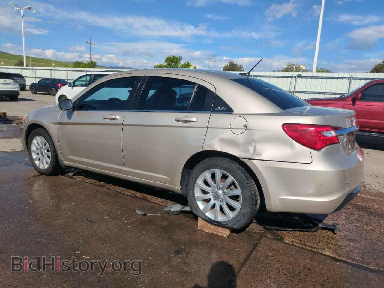 2014 CHRYSLER 200 - VIN: 1C3CCBBB7EN137644 - Фото 2