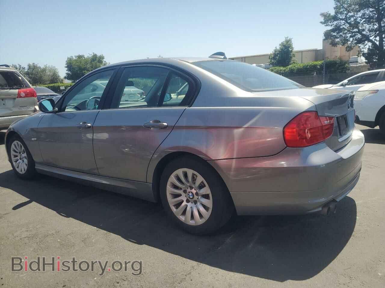 2009 BMW 3 SERIES - VIN: WBAPH57509NL76894 - Фото 2