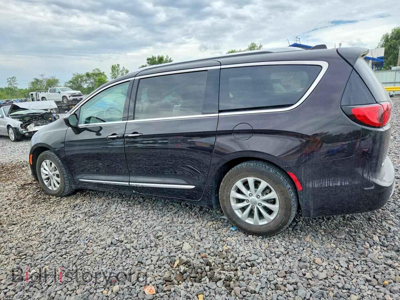 2018 CHRYSLER PACIFICA - VIN: 2C4RC1BG9JR131126 - Photo 2