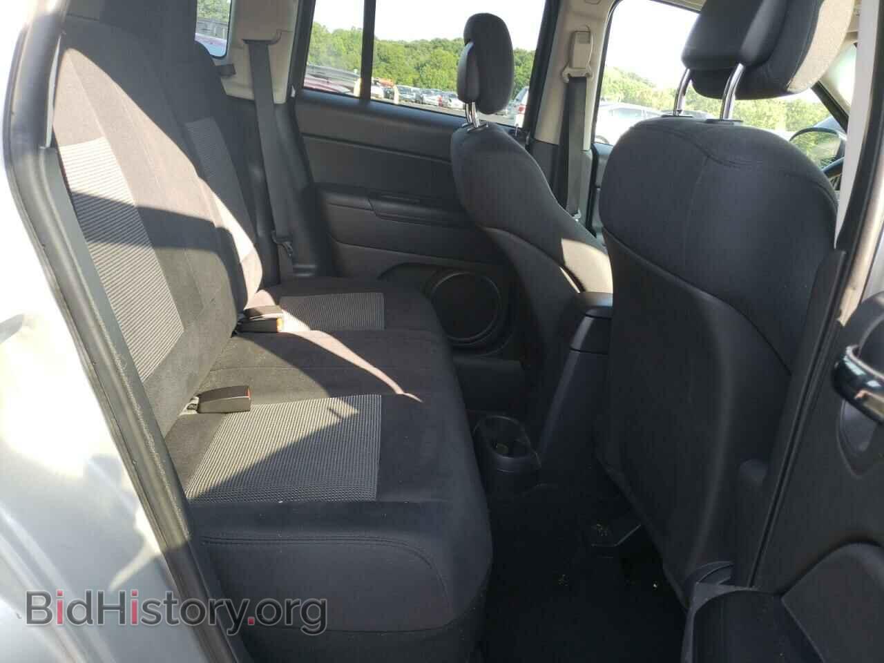 2011 JEEP COMPASS - VIN: 1J4NT1FB5BD178875 - Photo 10