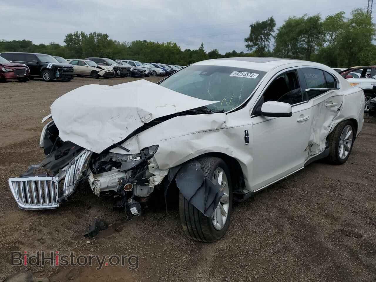 2011 LINCOLN MKS - VIN: 1LNHL9FT8BG605499 - Фото 2
