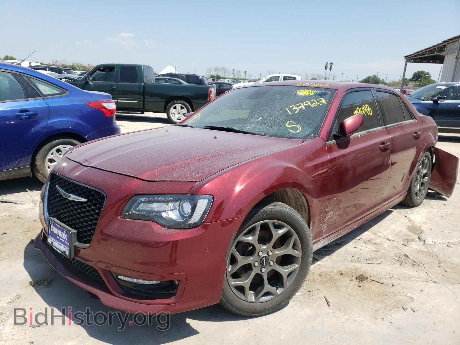 2018 CHRYSLER 300 - VIN: 2C3CCAGG6JH137927 - Фото 2