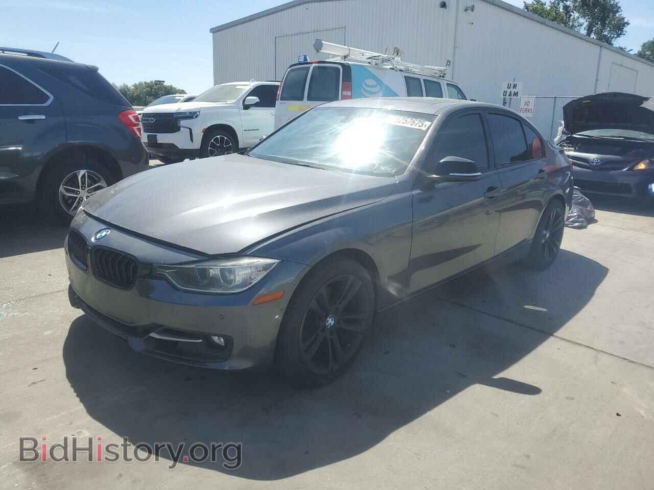Фотография WBA3C1C53CF431075 - BMW 3 SERIES 2012