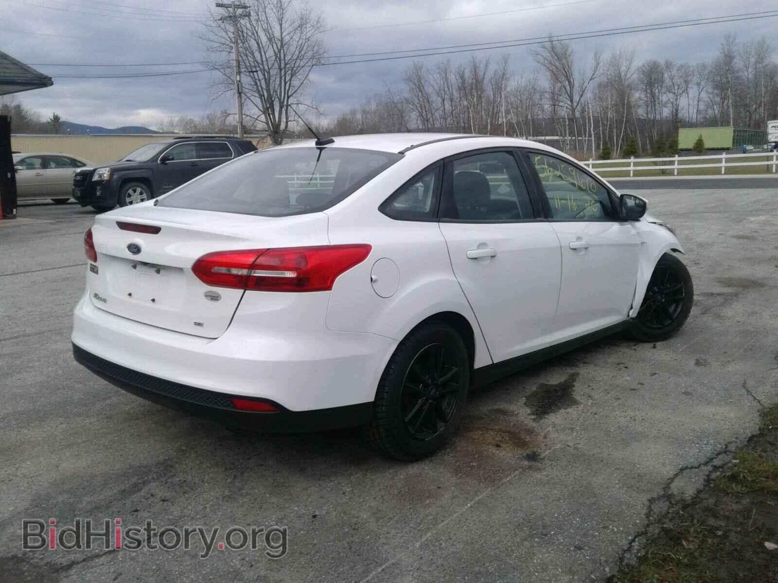 2017 FORD FOCUS - VIN: 1FADP3F26HL232884 - Photo 4