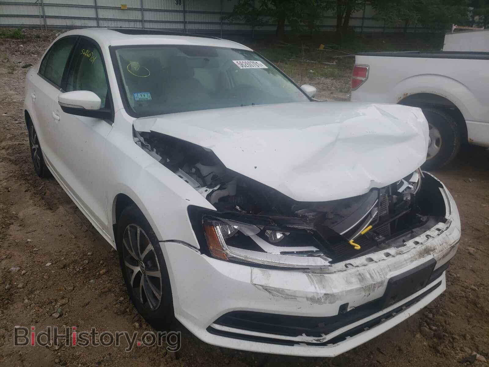 Фотография 3VWDB7AJ5HM386500 - VOLKSWAGEN JETTA 2017