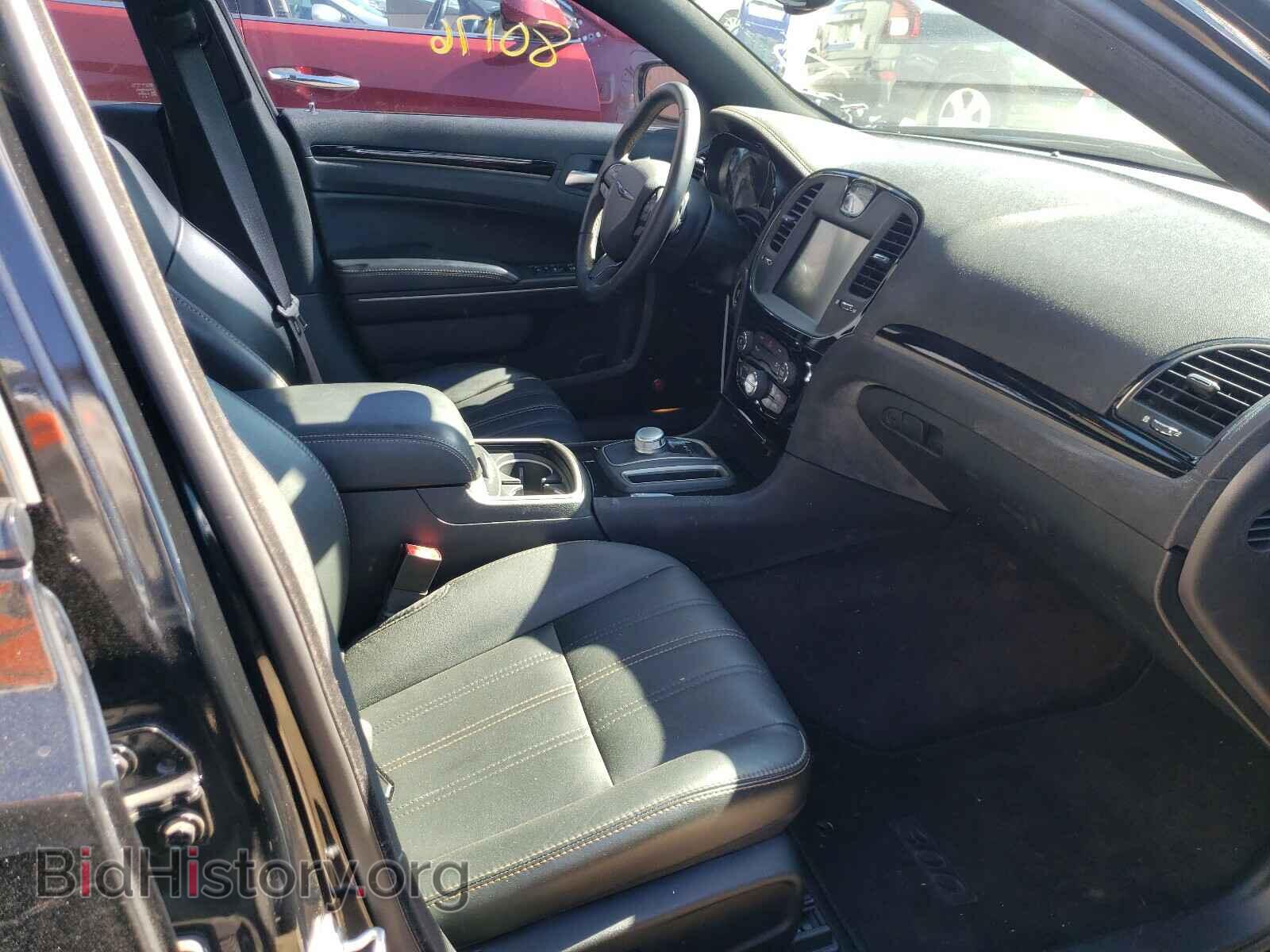 2016 CHRYSLER 300 - VIN: 2C3CCAGG8GH296103 - Фото 5