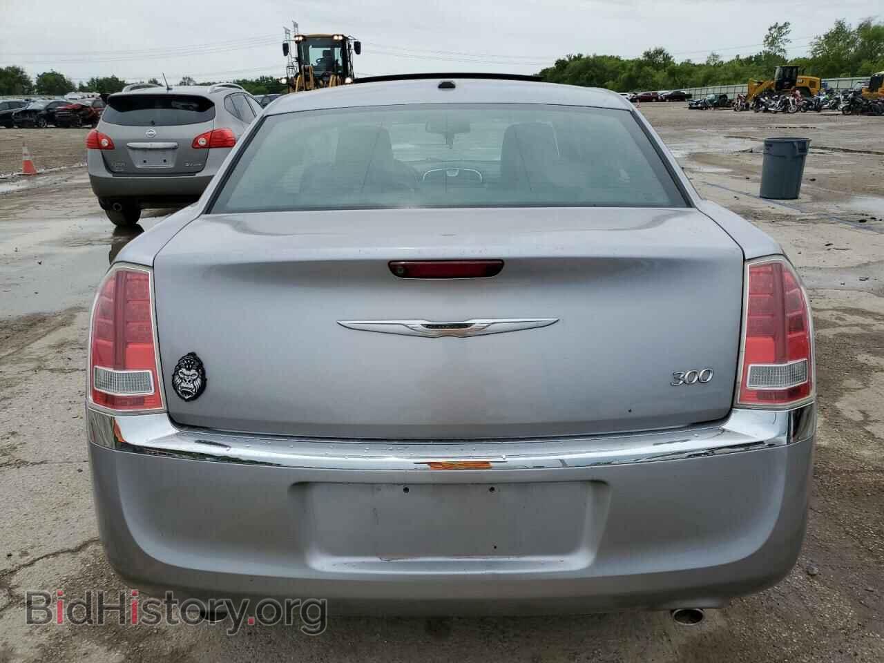 2013 CHRYSLER 300 - VIN: 2C3CCAAG4DH599450 - Фото 6
