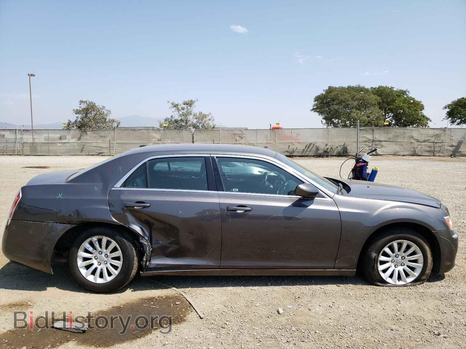 2013 CHRYSLER 300 - VIN: 2C3CCAAGXDH658744 - Фото 9