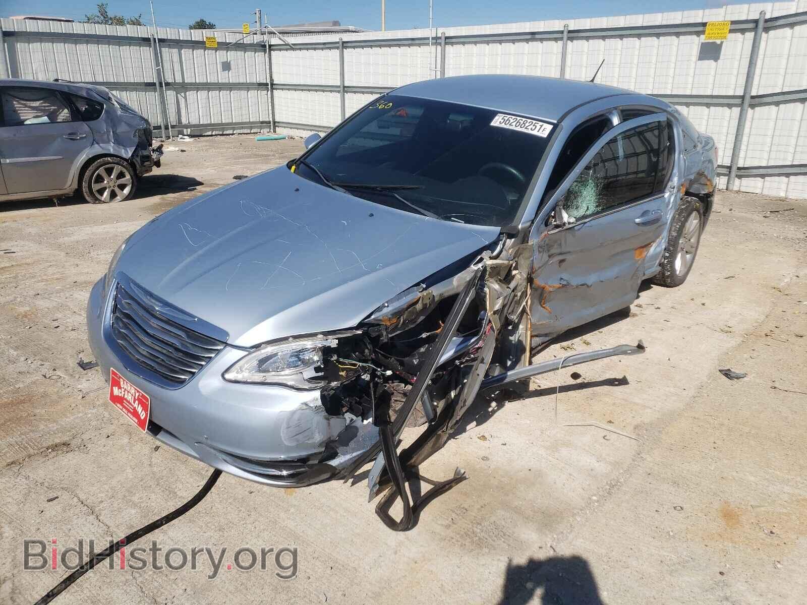 2013 CHRYSLER 200 - VIN: 1C3CCBAB7DN705312 - Photo 2