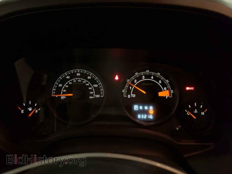 2015 Jeep COMPASS (VIN 1C4NJDBB2FD240144) — фото 9 из 13
