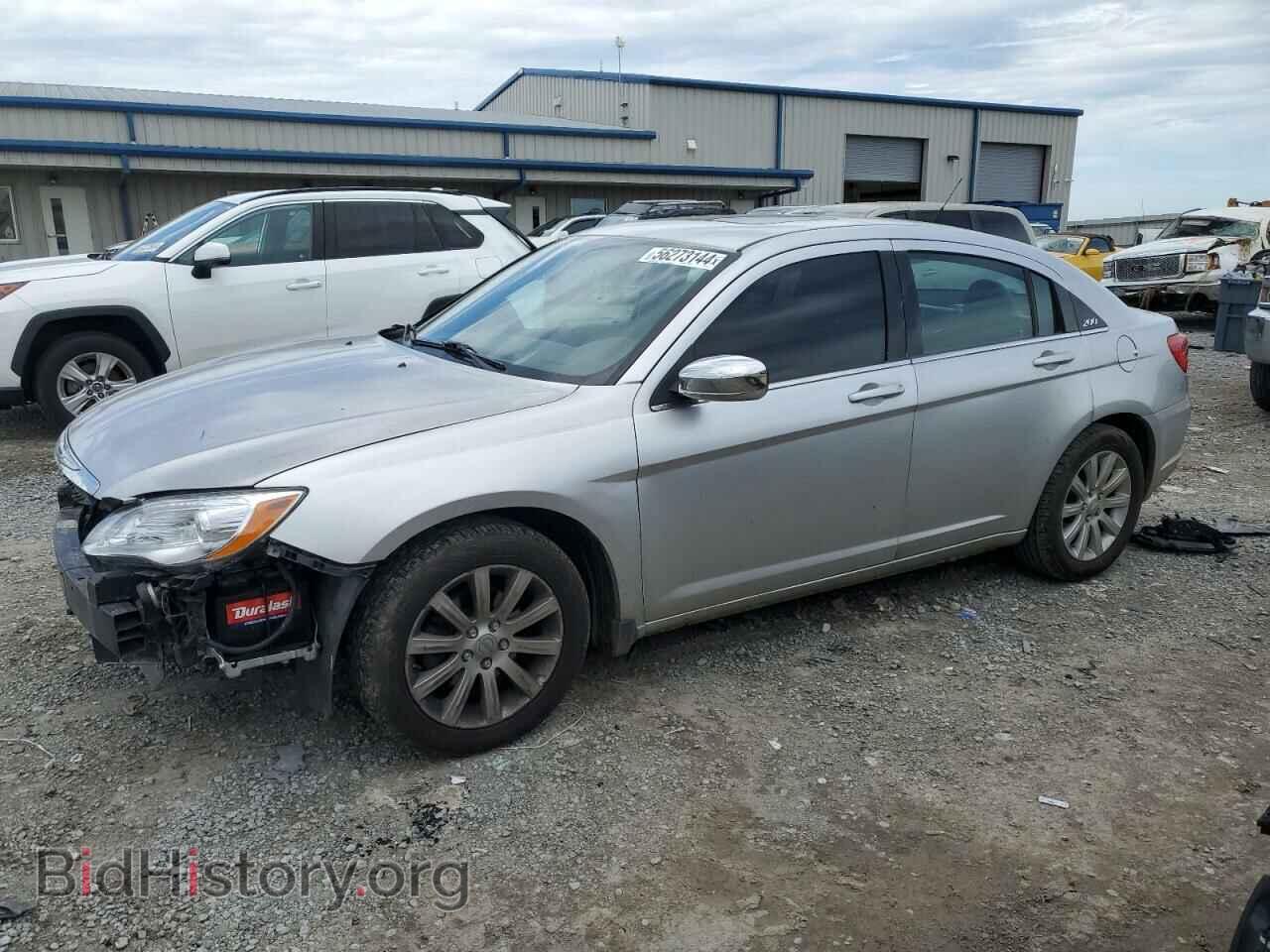 Photo 1C3BC1FB0BN511863 - CHRYSLER 200 2011