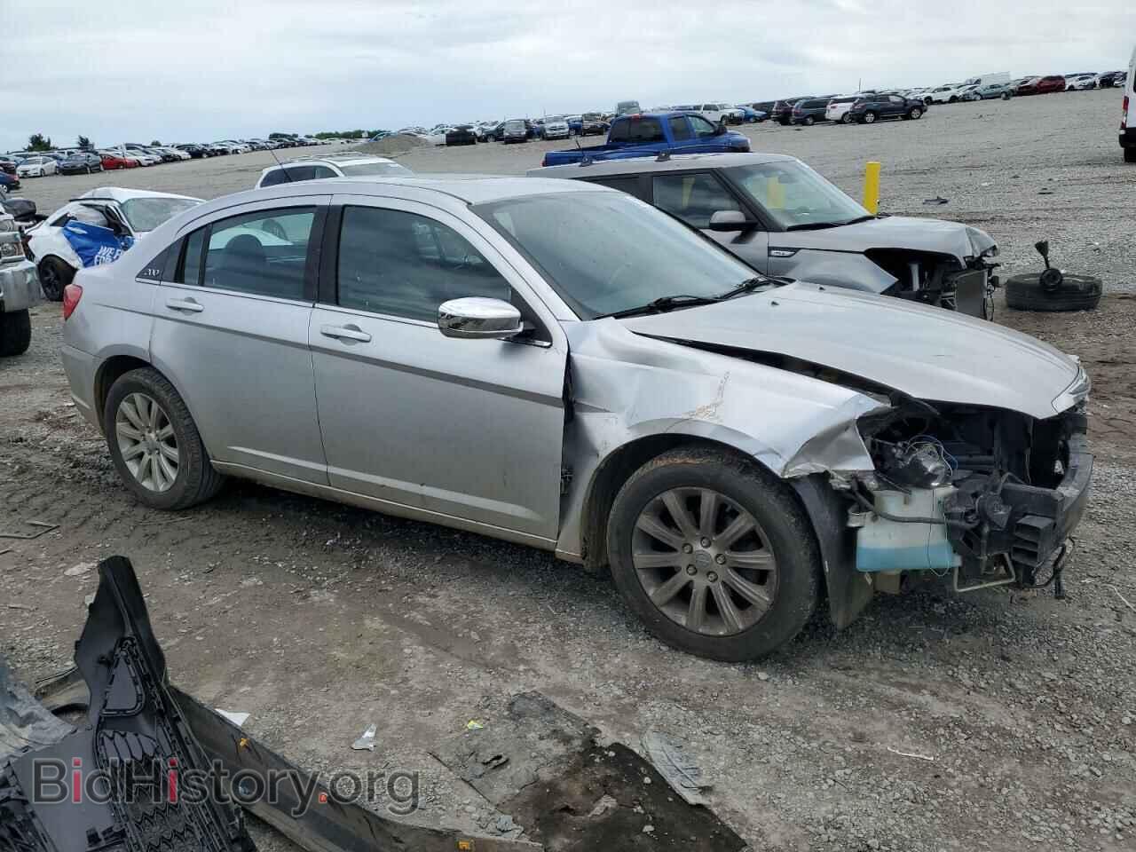 2011 CHRYSLER 200 - VIN: 1C3BC1FB0BN511863 - Photo 4