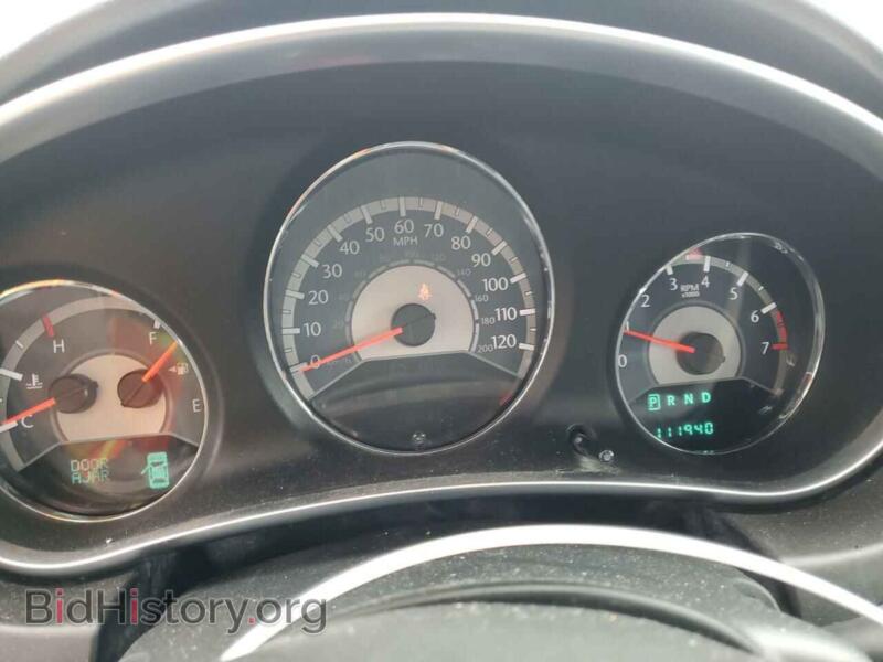 2011 Chrysler 200 (VIN 1C3BC1FB0BN511863) — photo 9 of 13