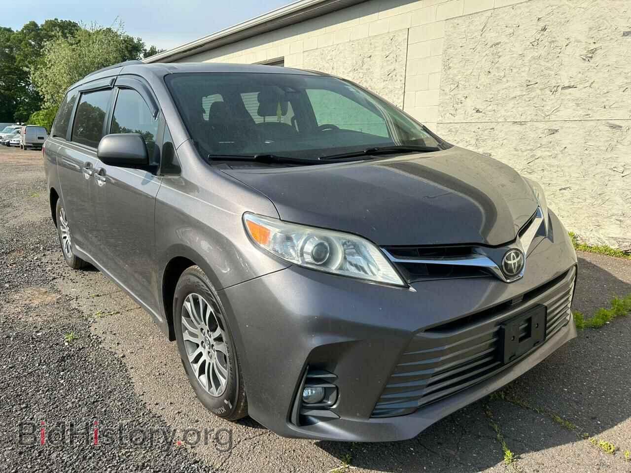 2020 TOYOTA All Models - VIN: 5TDYZ3DC1LS046582 - Фото 4