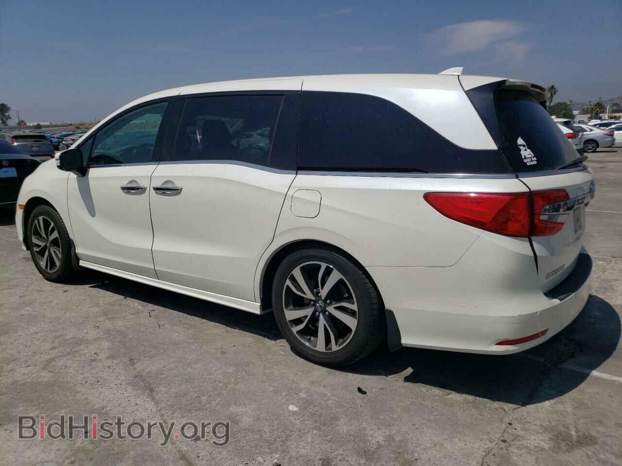 2018 HONDA ODYSSEY - VIN: 5FNRL6H96JB008143 - Фото 2