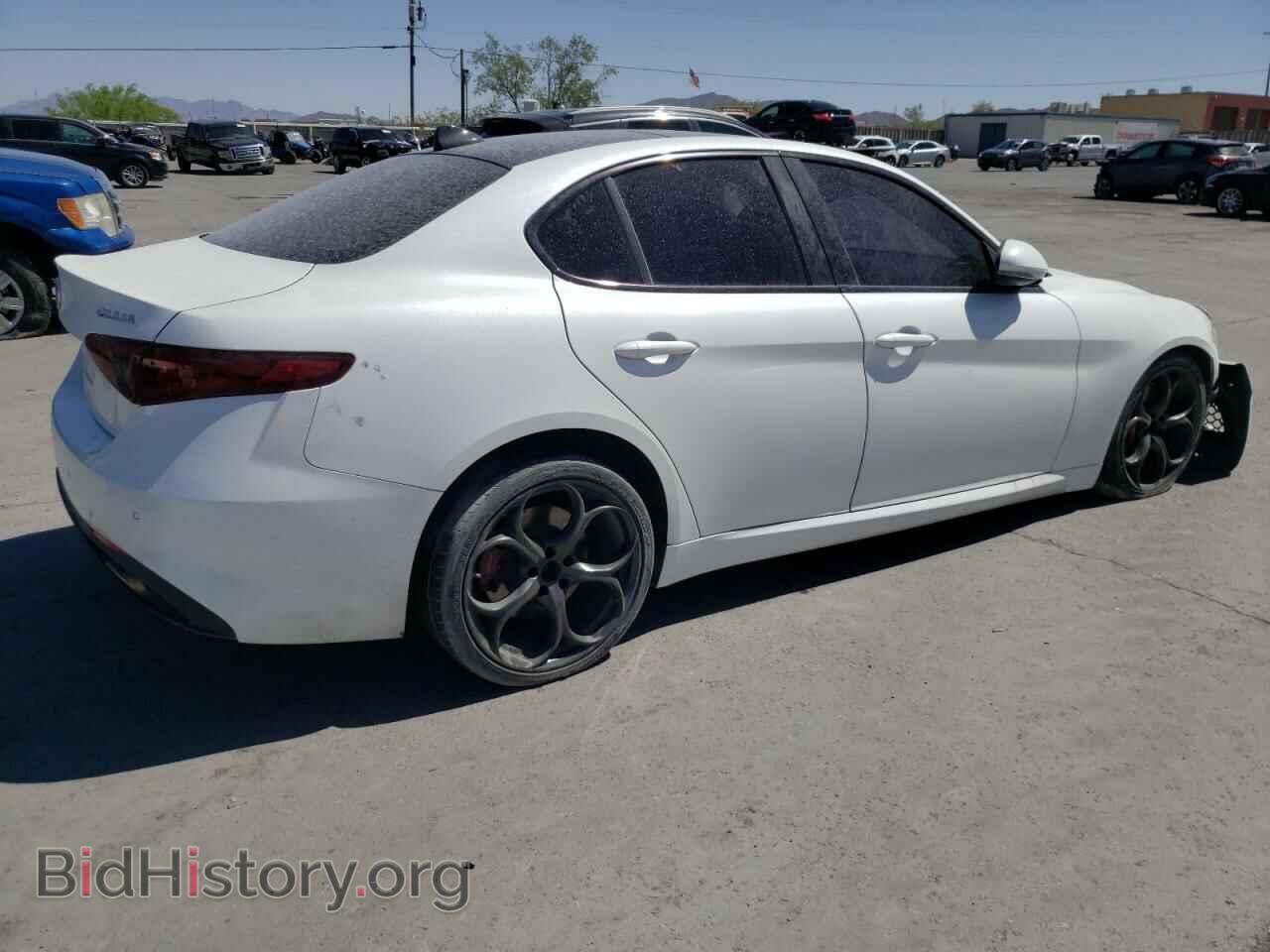 2017 ALFA ROMEO GIULIA - VIN: ZARFAECN1H7555236 - Фото 3