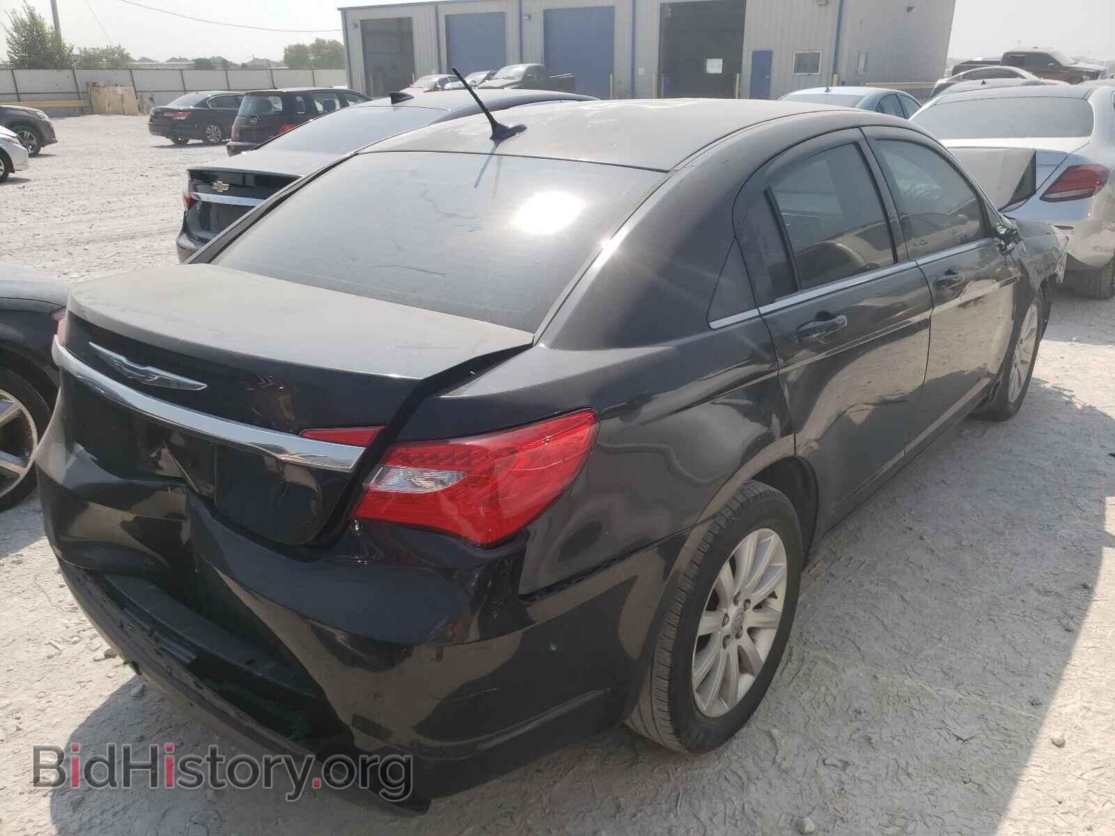 2011 CHRYSLER 200 - VIN: 1C3BC1FB7BN543113 - Фото 4