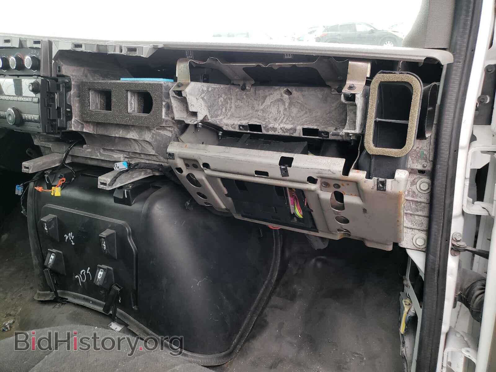 2018 GMC SAVANA - VIN: 1GTW7AFG1J1908257 - Фото 9