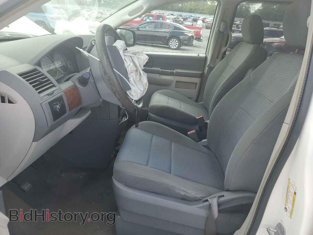 2008 CHRYSLER MINIVAN - VIN: 2A8HR44H28R671115 - Фото 7
