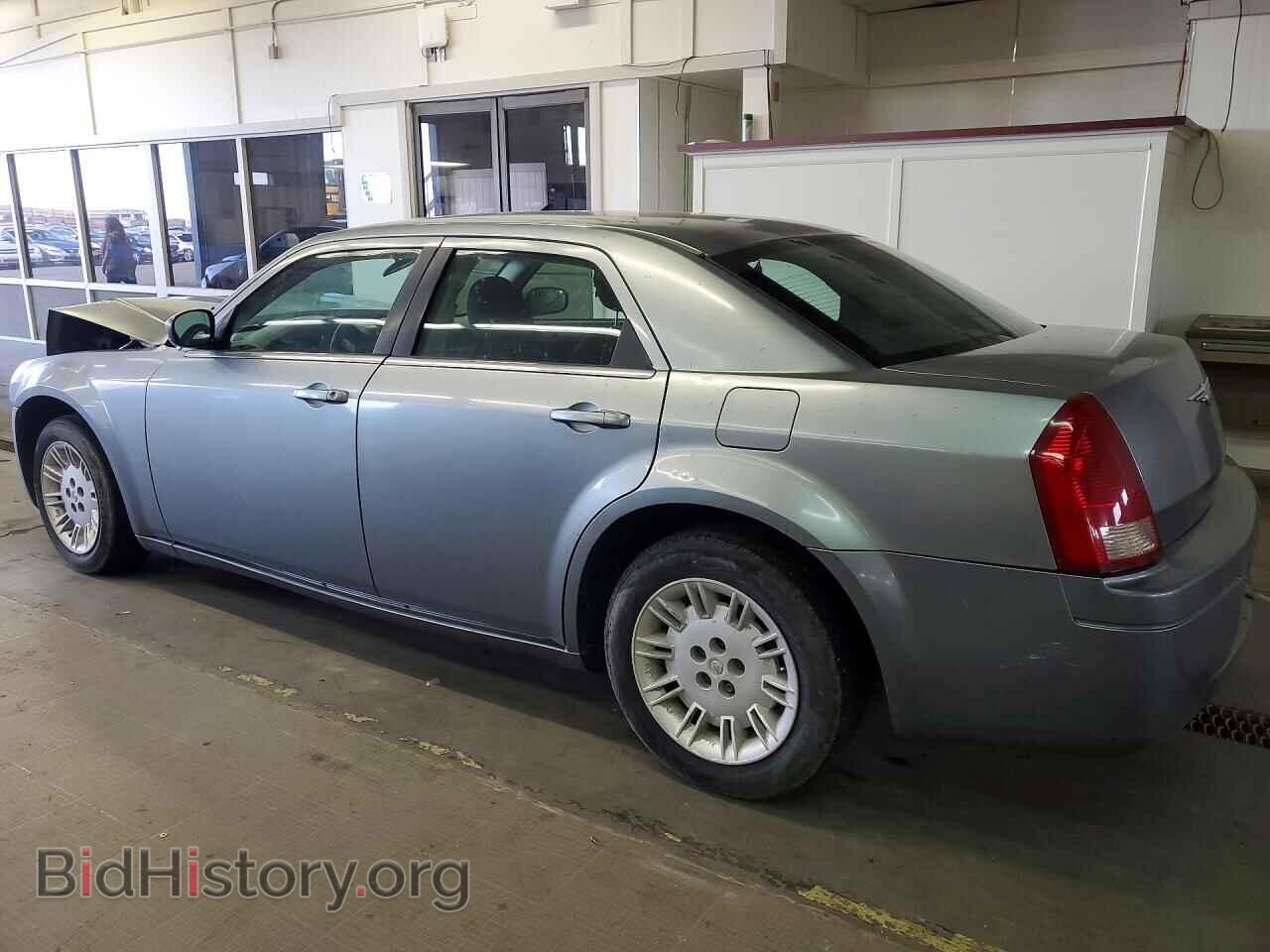 2007 CHRYSLER 300 - VIN: 2C3KA43R67H697501 - Фото 2