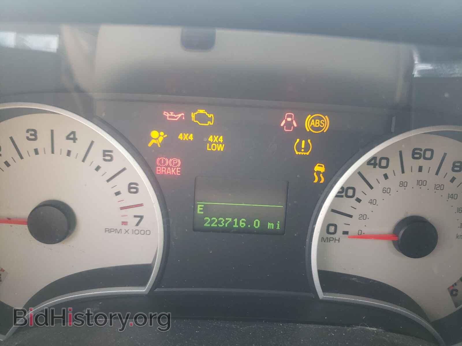 2006 FORD EXPLORER - VIN: 1FMEU75E46UB42758 - Photo 8