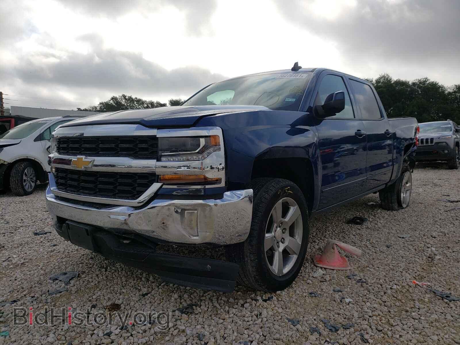 2017 CHEVROLET SILVERADO - VIN: 3GCUKREC8HG318734 - Фото 2