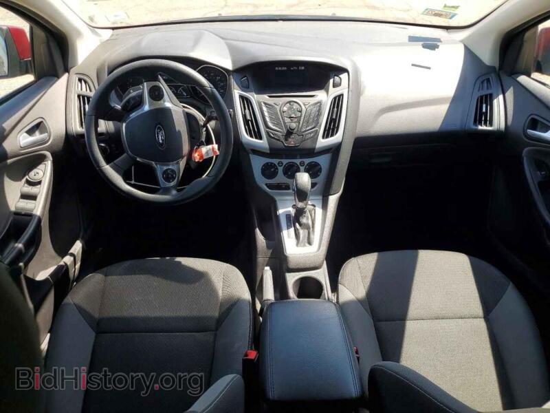 2014 Ford FOCUS (VIN 1FADP3F21EL136382) — photo 8 of 12