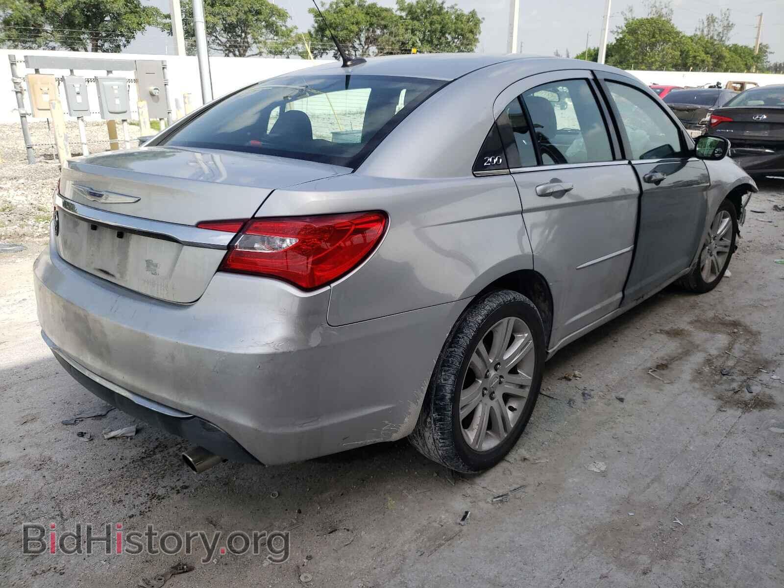 2012 CHRYSLER 200 - VIN: 1C3CCBAB8CN317973 - Фото 4