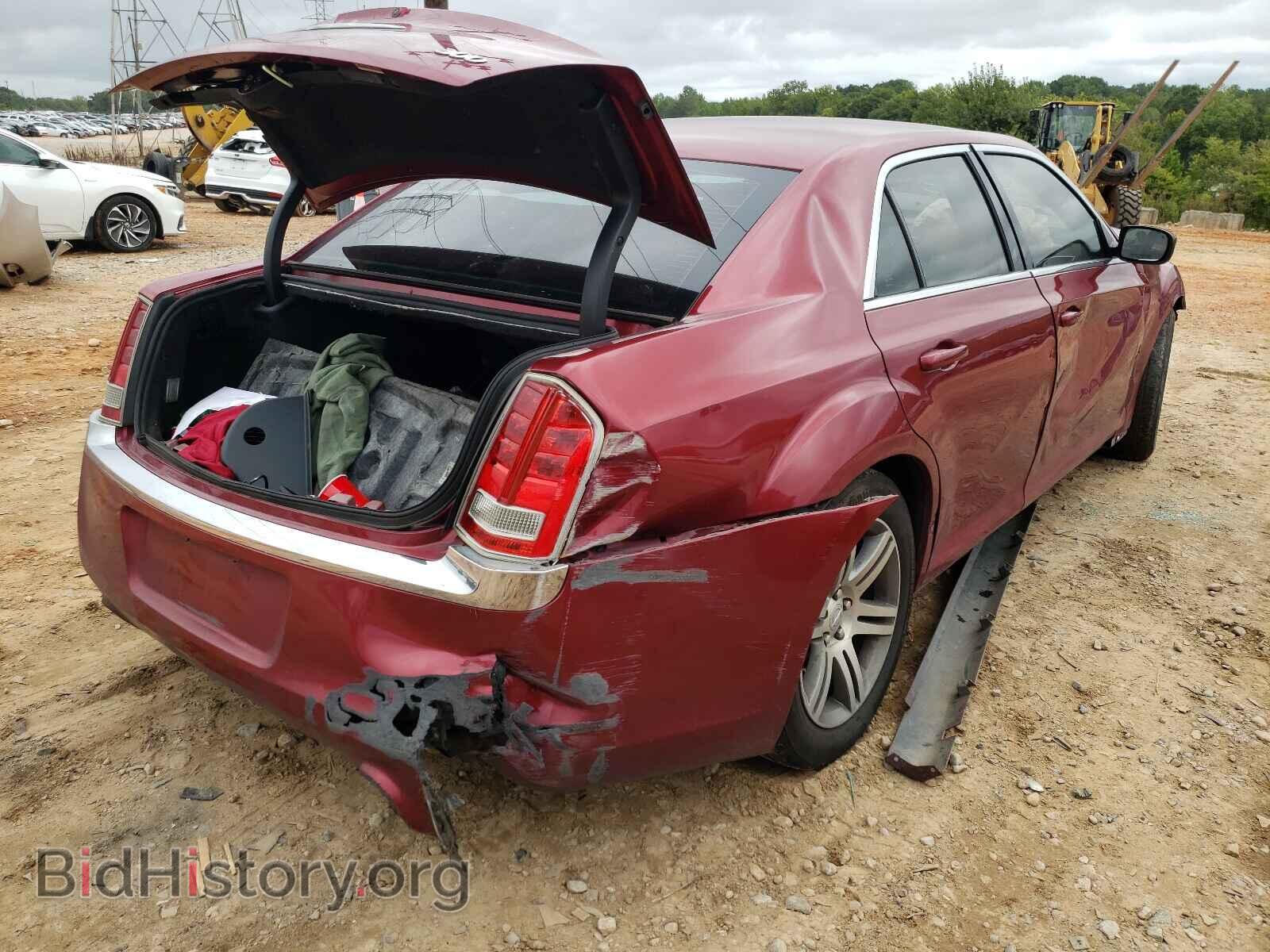 2014 CHRYSLER 300 - VIN: 2C3CCAAG8EH272860 - Фото 4