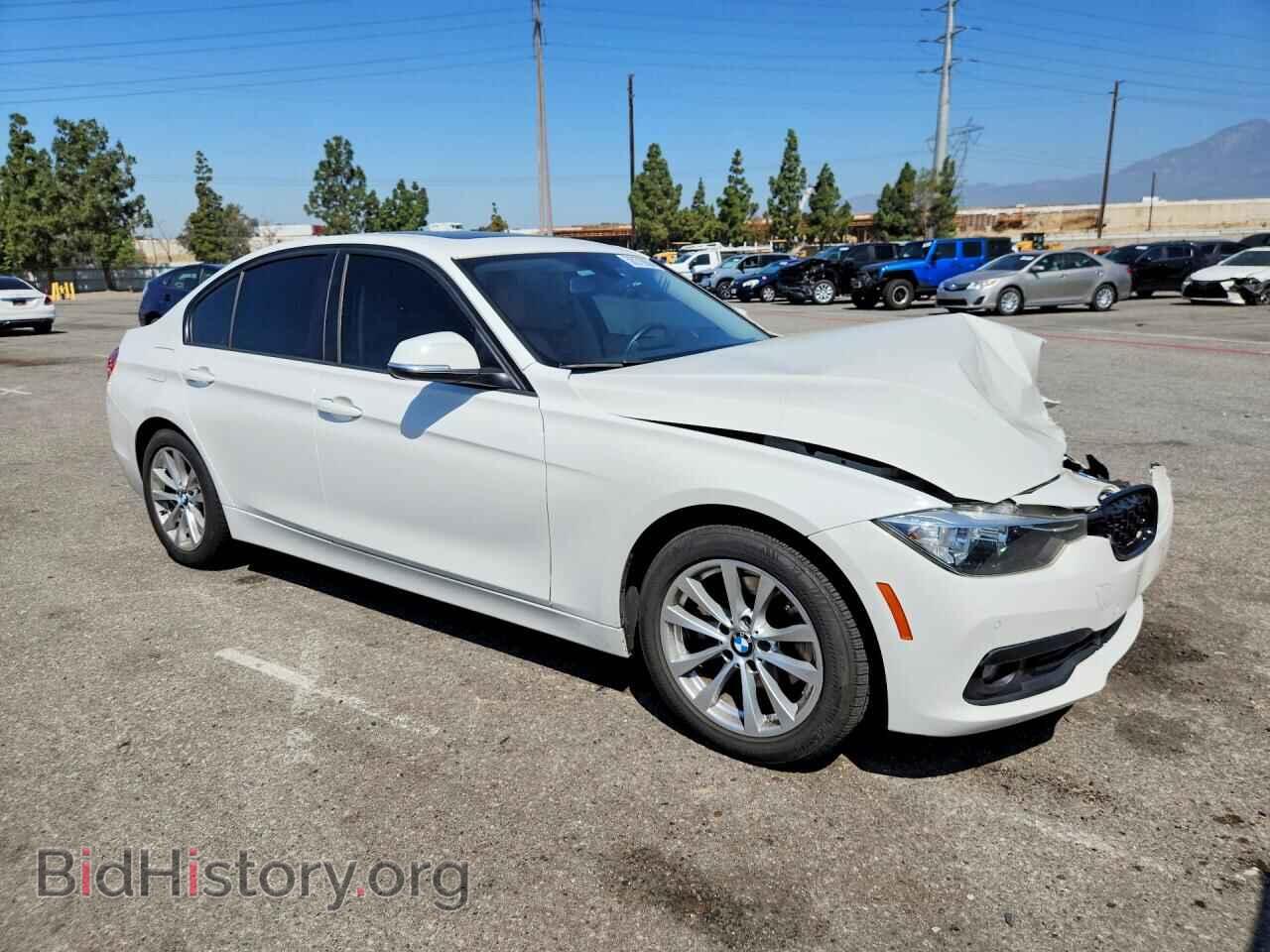 2016 BMW 3 SERIES - VIN: WBA8E1G50GNU10433 - Photo 4