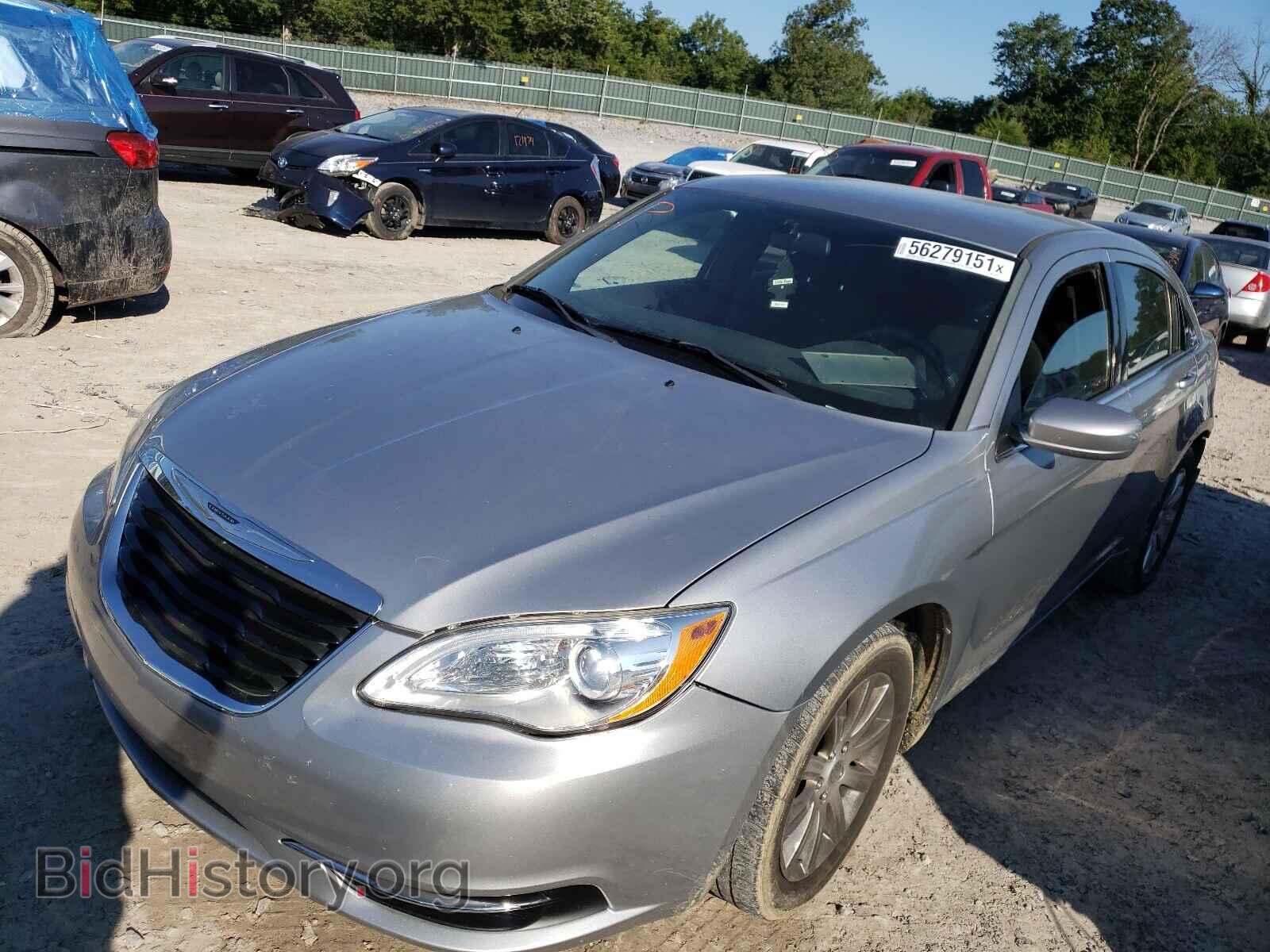 2013 CHRYSLER 200 - VIN: 1C3CCBBB3DN525128 - Фото 2