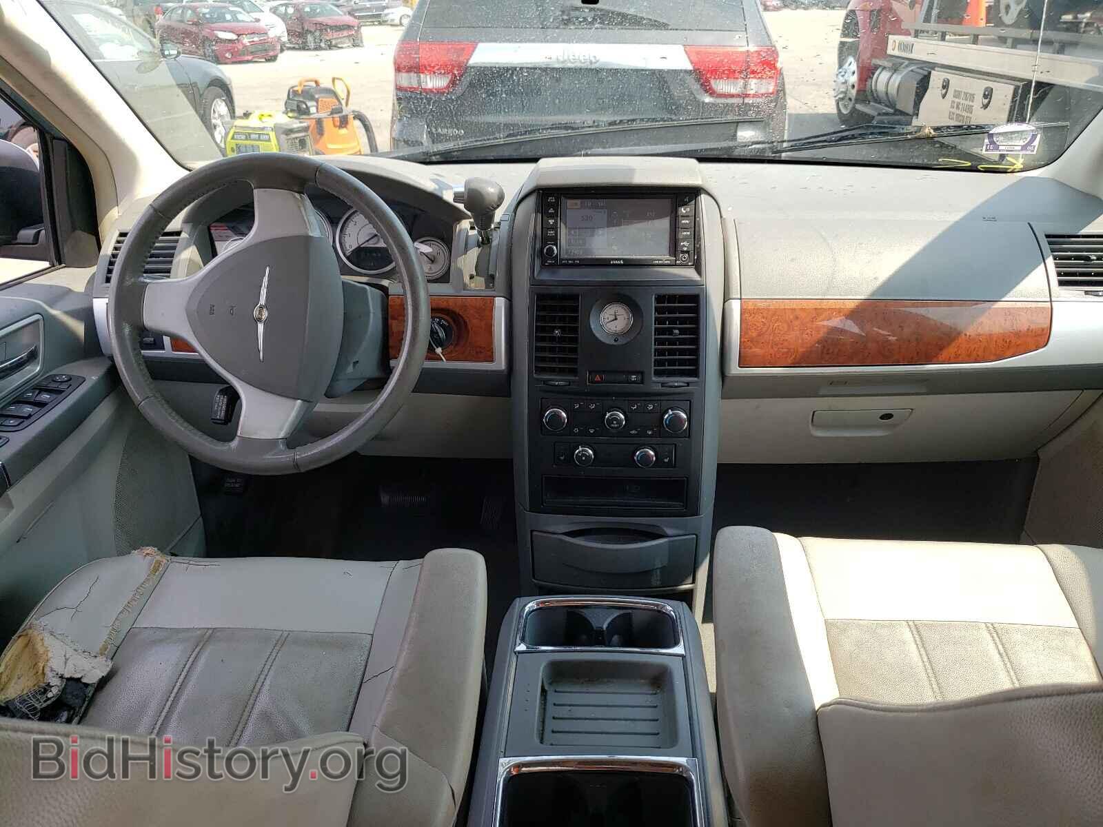 2008 CHRYSLER MINIVAN - VIN: 2A8HR54P78R612901 - Фото 9