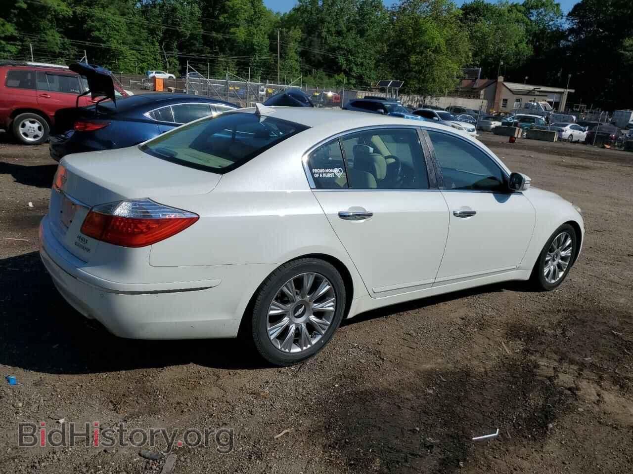 2009 HYUNDAI GENESIS - VIN: KMHGC46E29U058063 - Фото 3