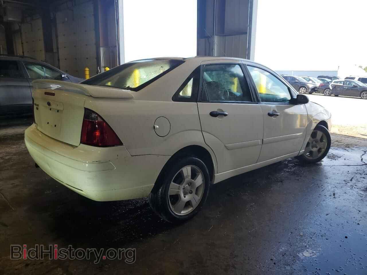 2007 FORD FOCUS - VIN: 1FAHP34N77W263668 - Фото 3