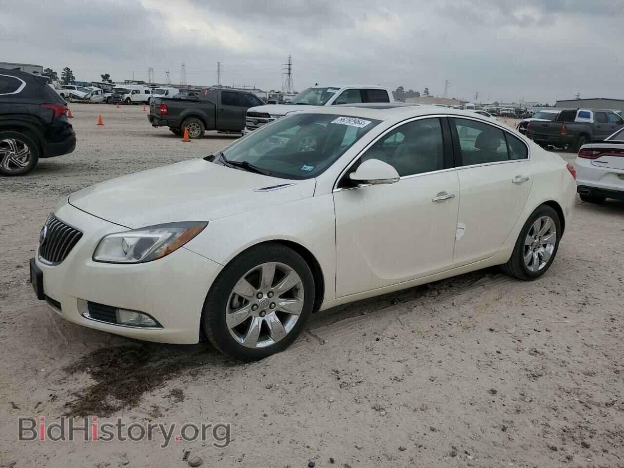 Photo 2G4GT5GV2D9220719 - BUICK REGAL 2013