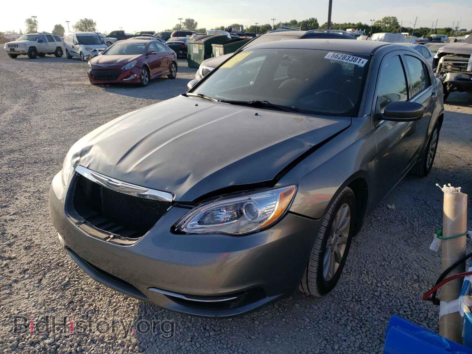 2012 CHRYSLER 200 - VIN: 1C3CCBBG2CN198084 - Фото 2