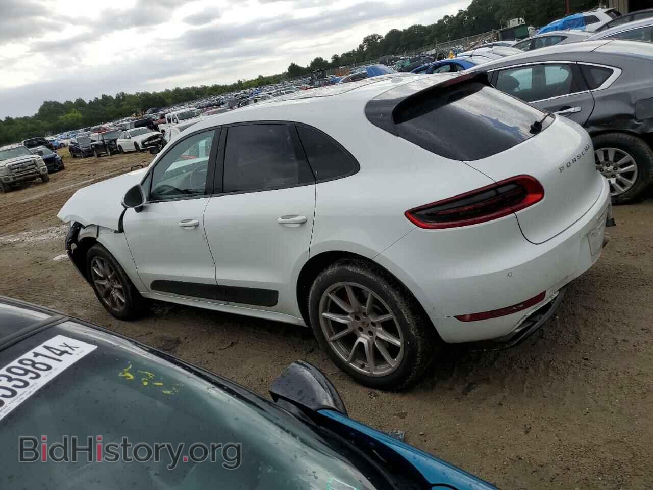 2017 PORSCHE MACAN - VIN: WP1AF2A59HLB60492 - Photo 2