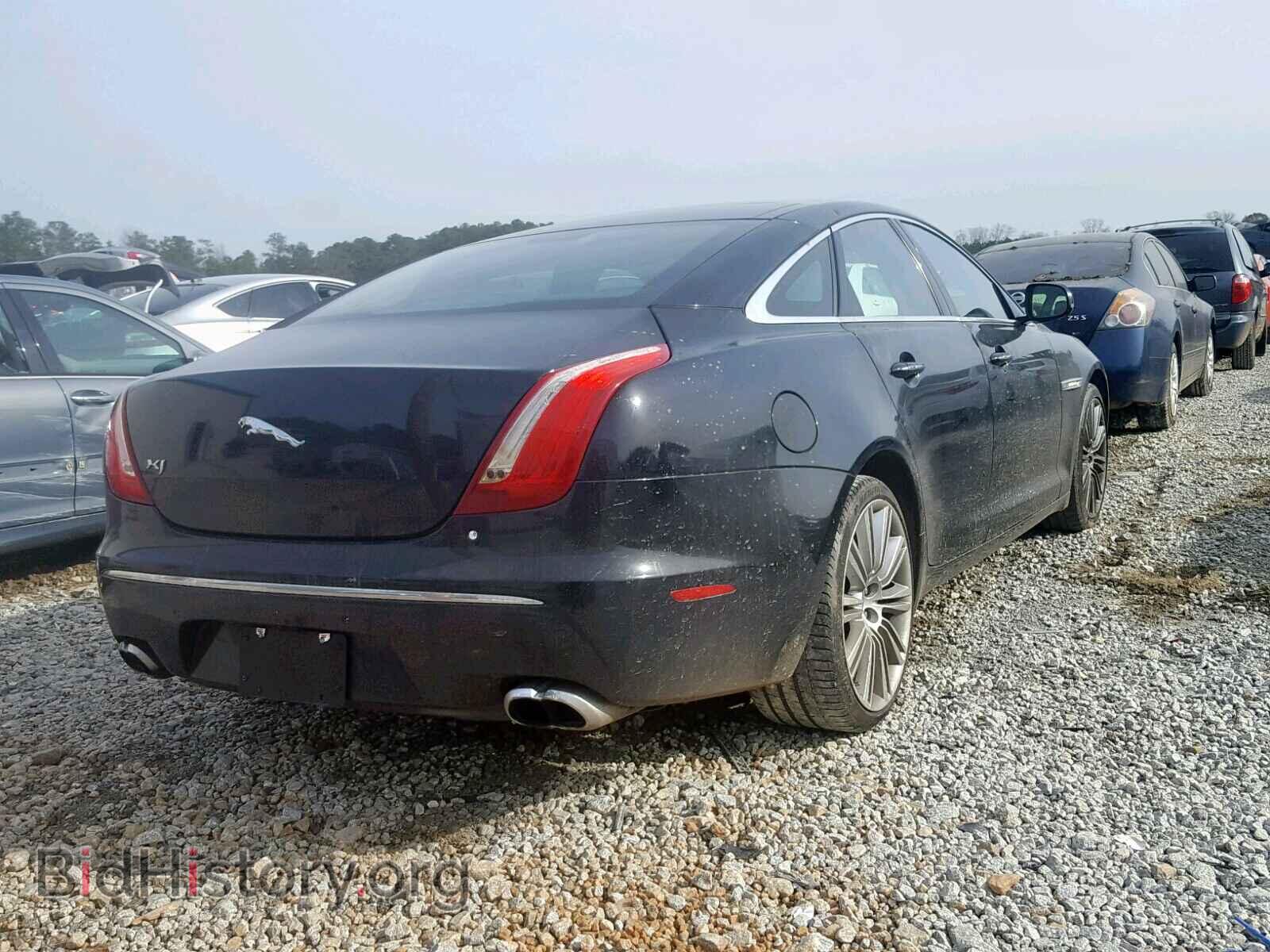 2011 JAGUAR XJ - VIN: SAJWA1CBXBLV21904 - Фото 4