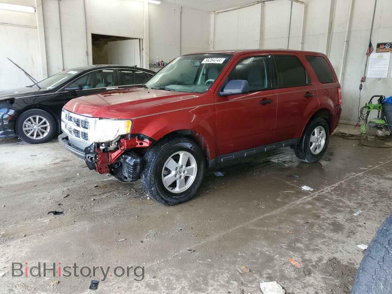 Фотография 1FMCU0C74CKB94532 - FORD ESCAPE 2012