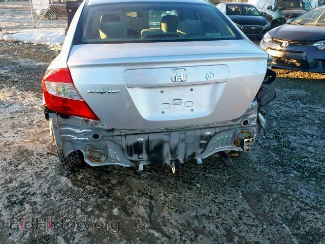 2012 HONDA CIVIC LX - VIN: 2HGFB2F48CH114713 - Фото 9