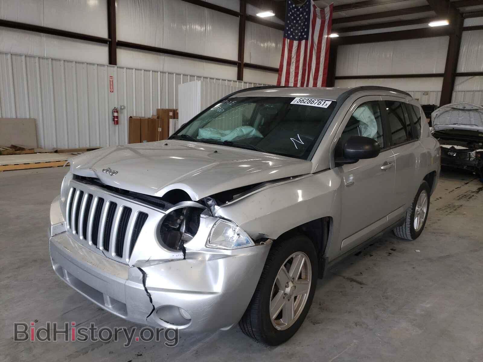 2010 JEEP COMPASS - VIN: 1J4NT1FA1AD676724 - Фото 2
