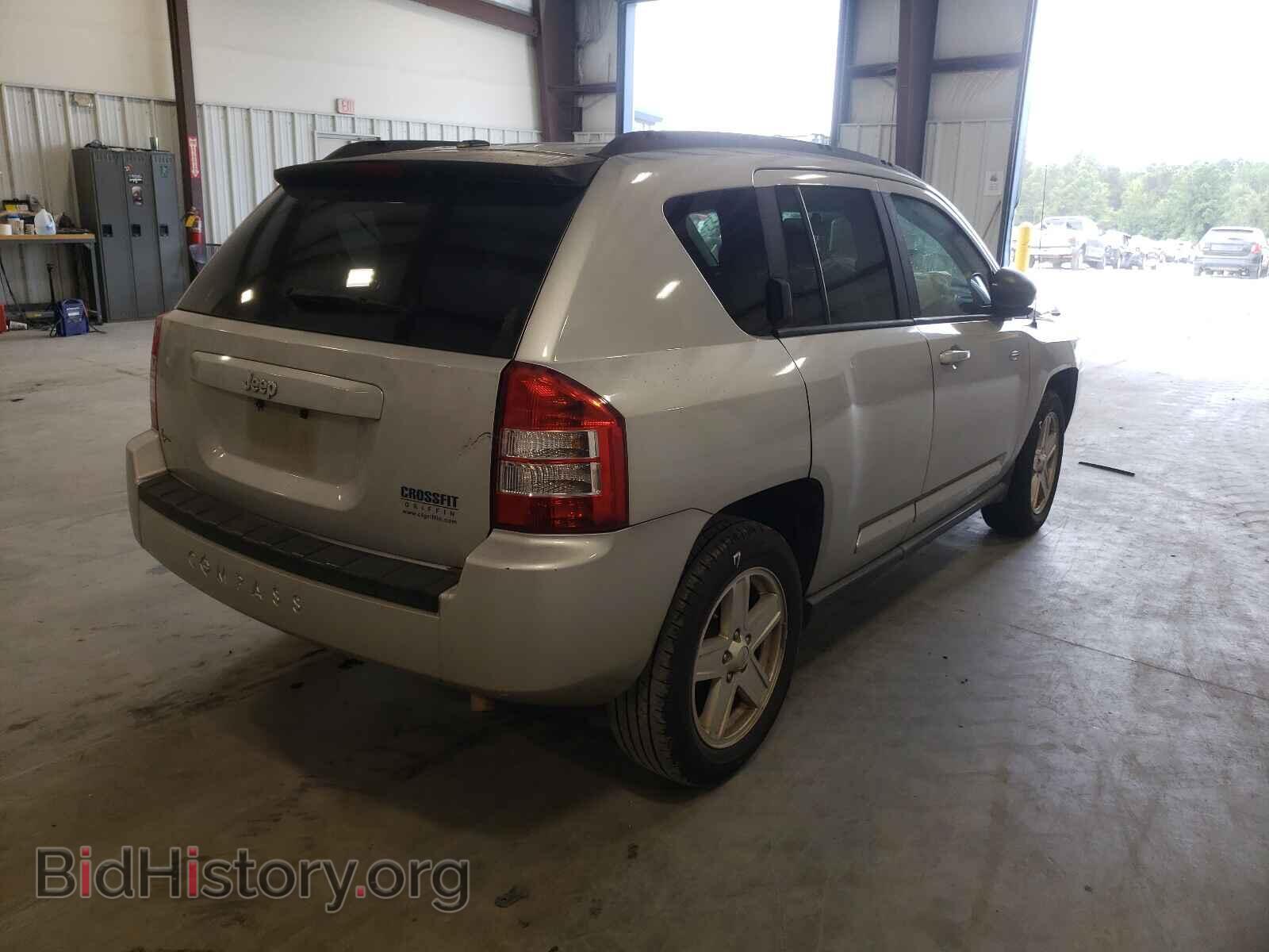 2010 JEEP COMPASS - VIN: 1J4NT1FA1AD676724 - Фото 4