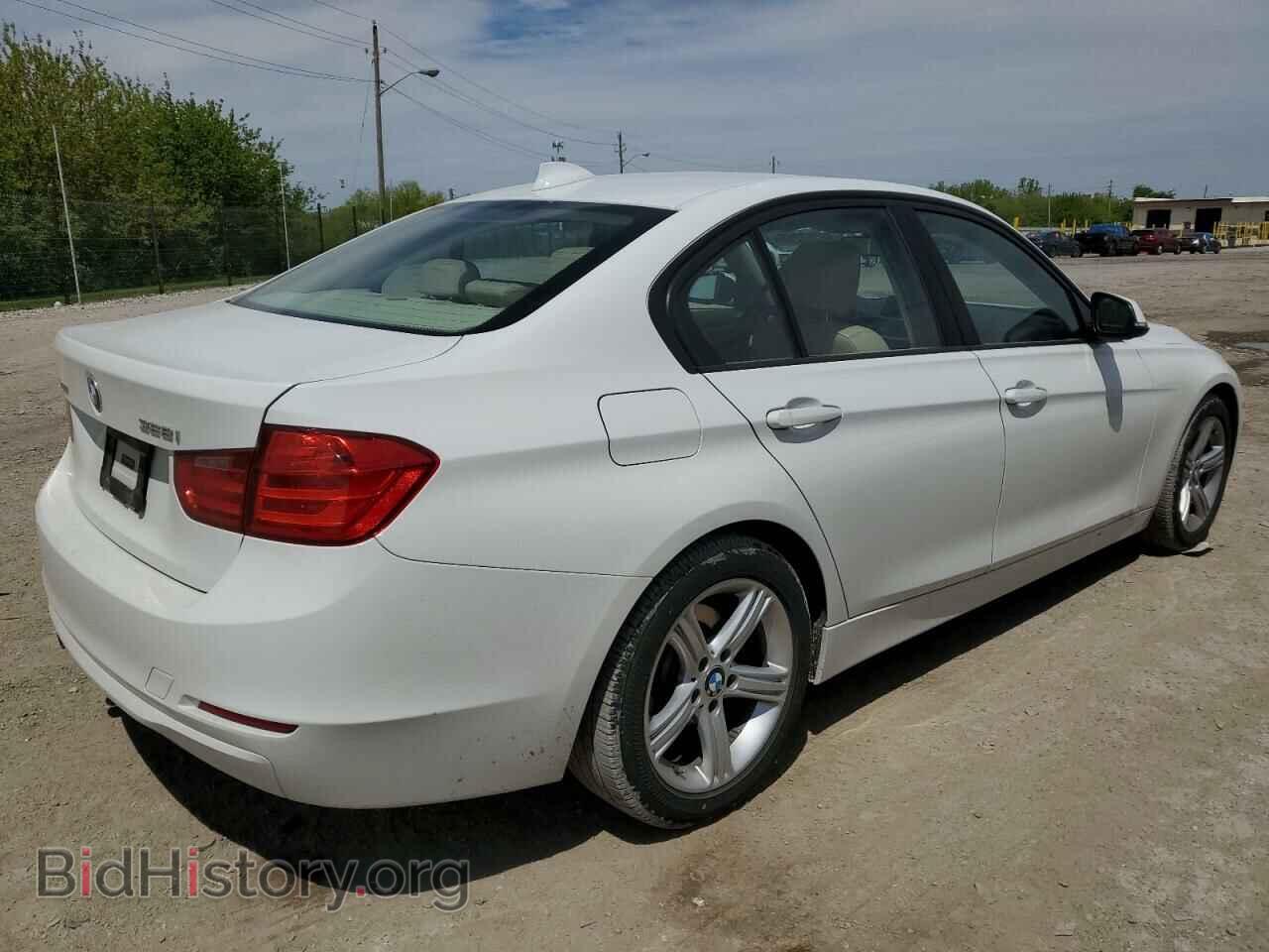2013 BMW 3 SERIES - VIN: WBA3B3C57DF538002 - Фото 3