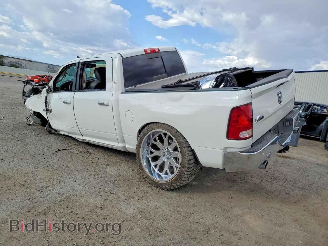 2017 RAM 1500 - VIN: 3C6RR6LT5HG760901 - Photo 2