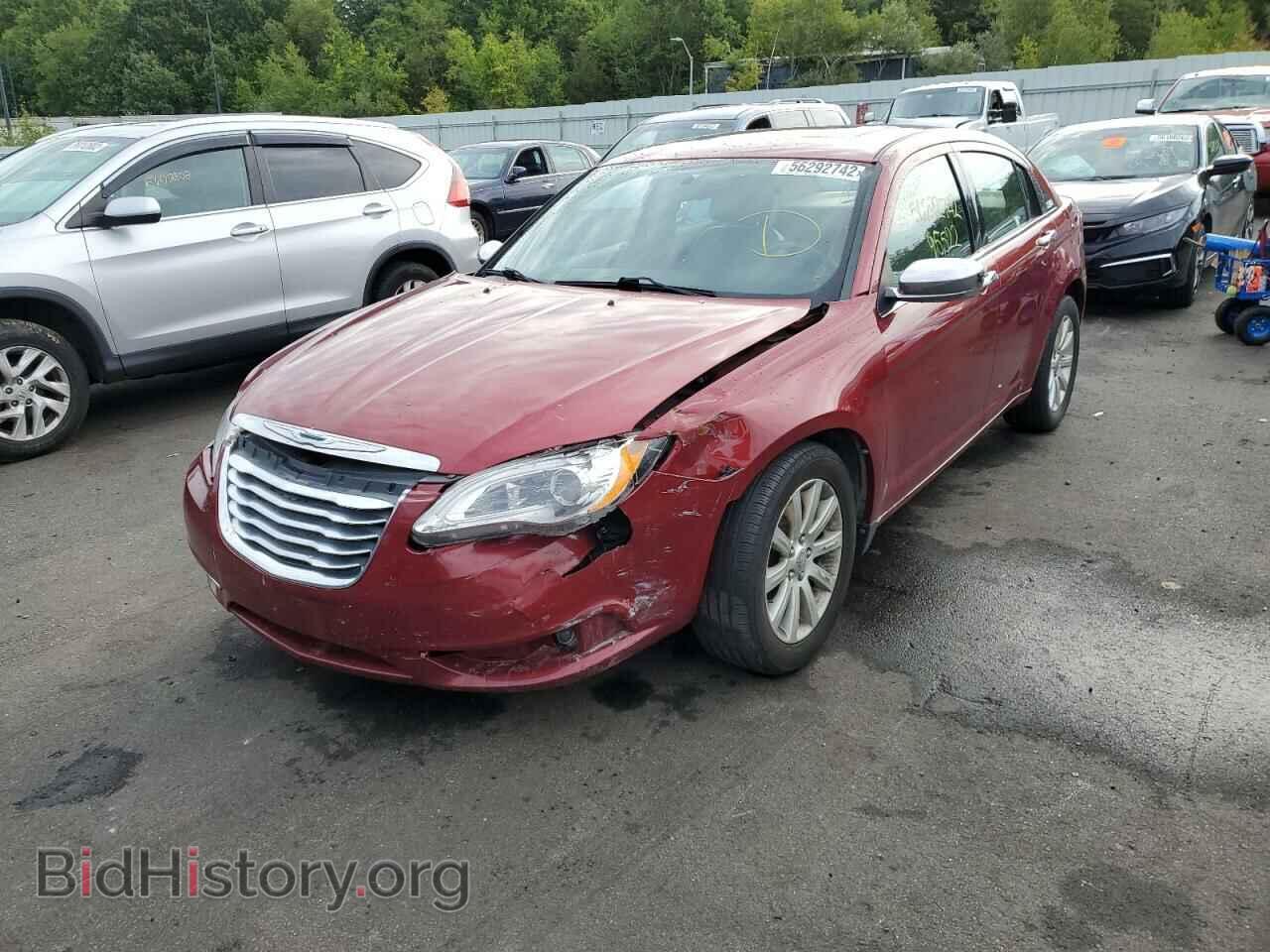 2013 CHRYSLER 200 - VIN: 1C3CCBCG2DN501302 - Фото 2